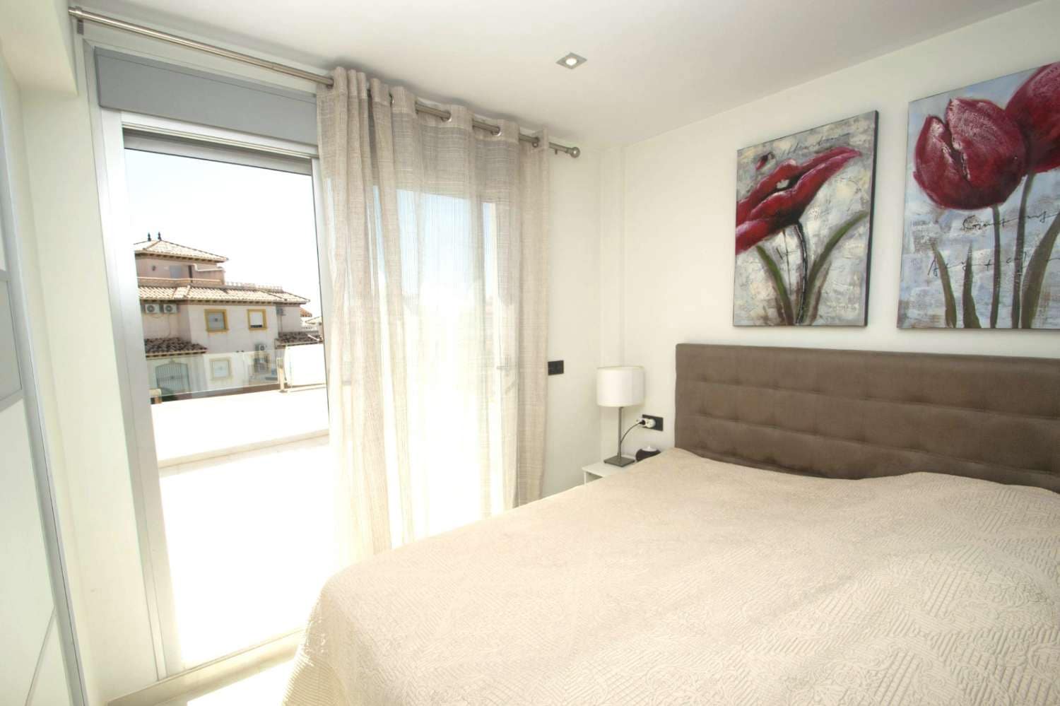 3 soverom Villa til salgs i Orihuela Costa med svømmebasseng garasje - € 389 000 (Ref: 9094441)