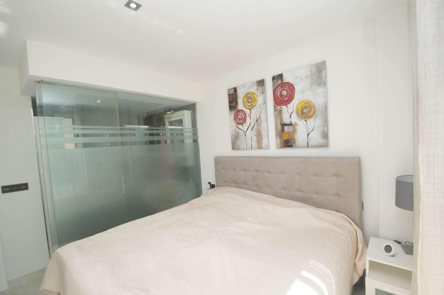 3 soverom Villa til salgs i Orihuela Costa med svømmebasseng garasje - € 389 000 (Ref: 9094441)