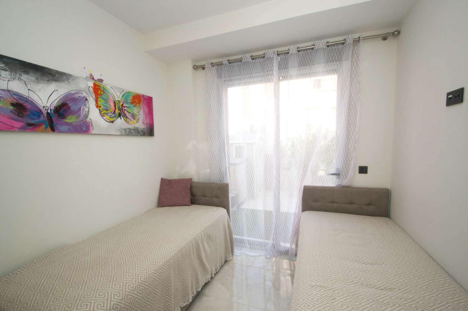 3 soverom Villa til salgs i Orihuela Costa med svømmebasseng garasje - € 389 000 (Ref: 9094441)