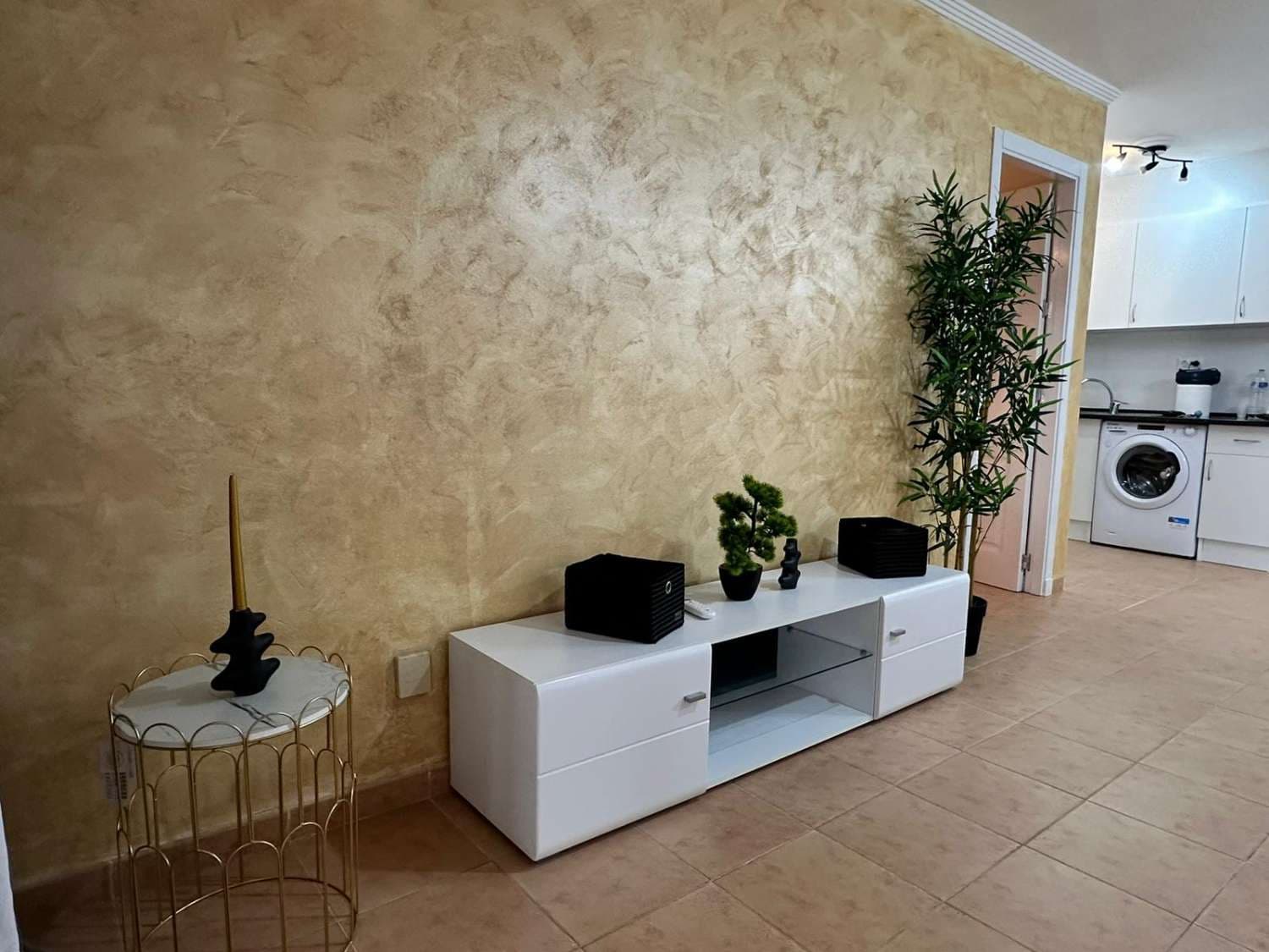 Apartment for sale in Los Cuarteros - € 149,900 (Ref: 9416184)