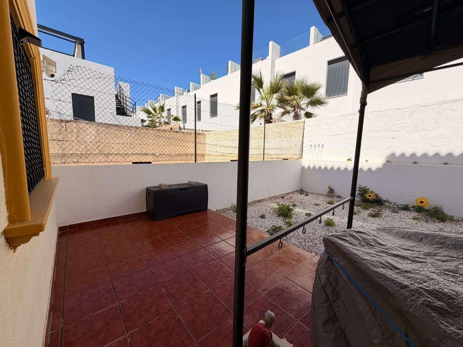 2 makuuhuone Bungalow myytävänä paikassa Orihuela Costa mukana uima-altaan 
autotalli - 159 900 € (Ref: 9914748)