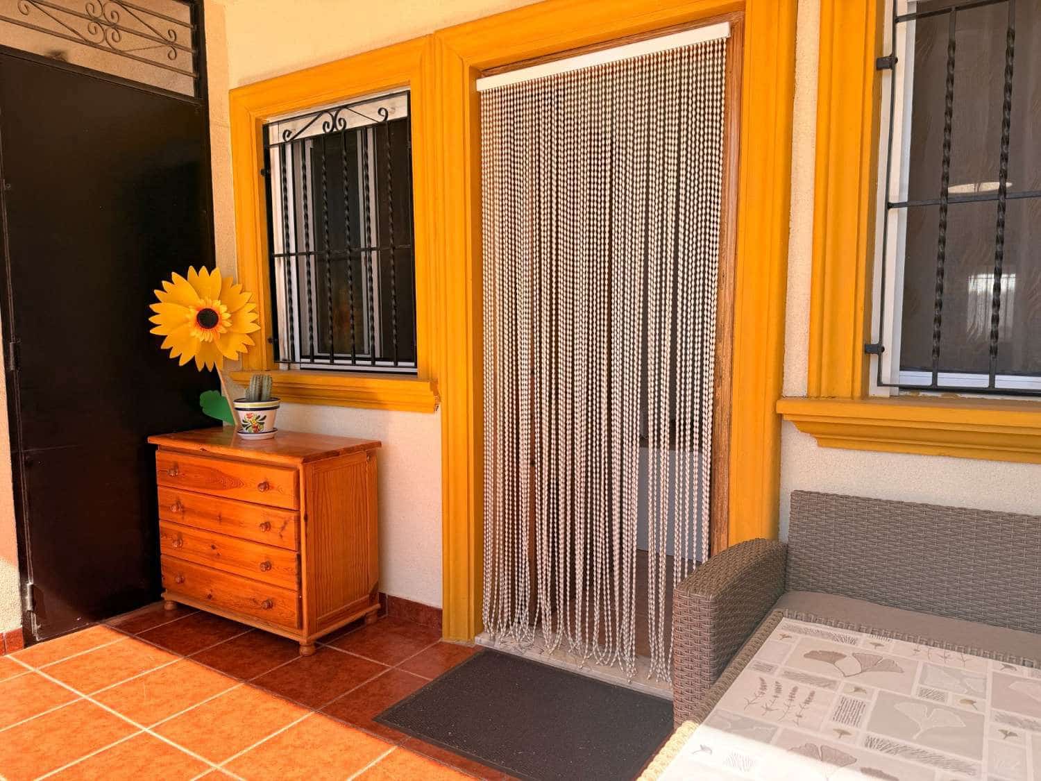 2 makuuhuone Bungalow myytävänä paikassa Orihuela Costa mukana uima-altaan 
autotalli - 159 900 € (Ref: 9914748)
