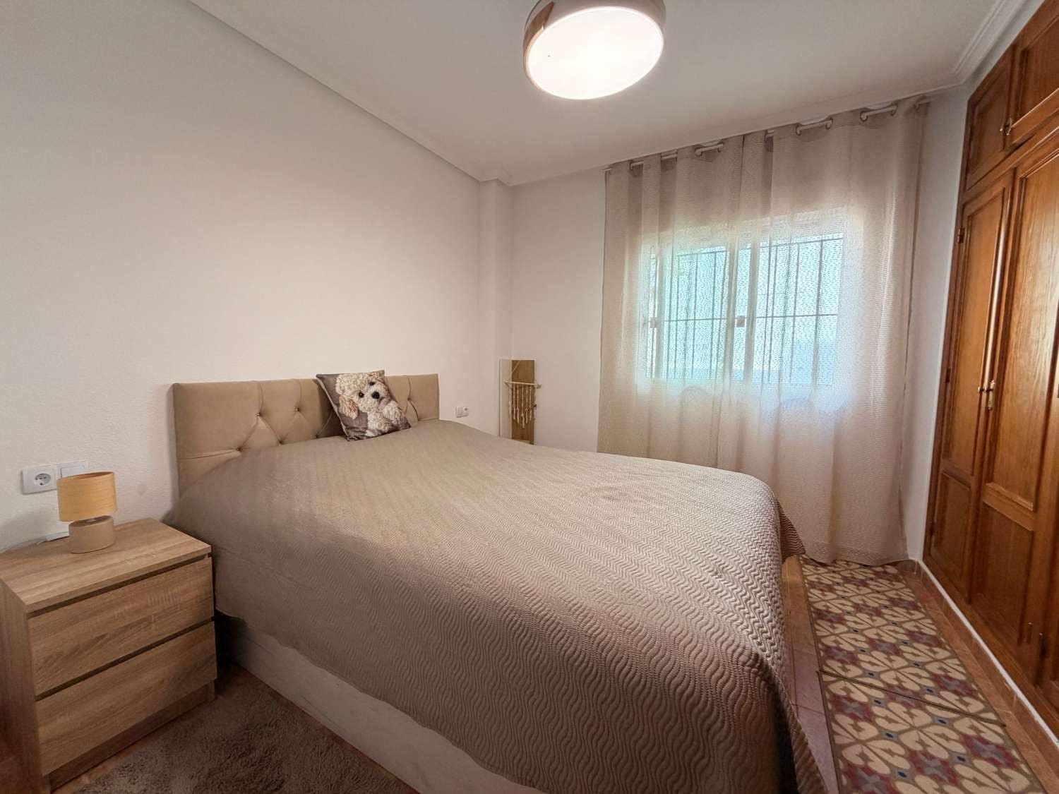 2 makuuhuone Bungalow myytävänä paikassa Orihuela Costa mukana uima-altaan 
autotalli - 159 900 € (Ref: 9914748)
