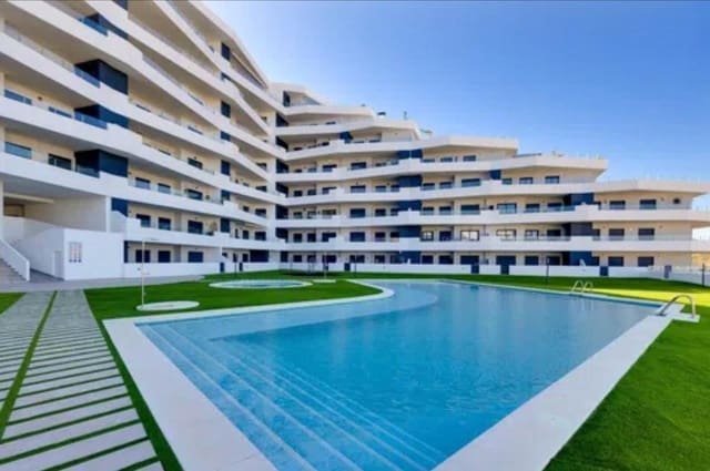 2 slaapkamer Appartement te koop in San Miguel de Salinas met zwembad garage - € 239.000 (Ref: 9922932)