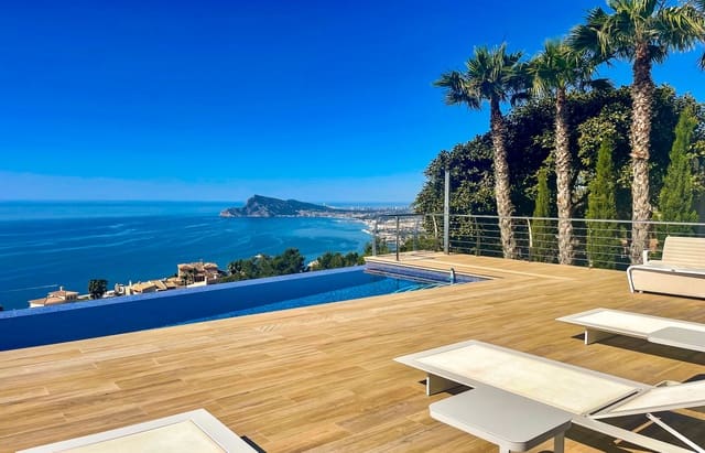 4 bedroom Townhouse for sale in Altea with pool garage - € 2,490,000 (Ref: 9030499)
