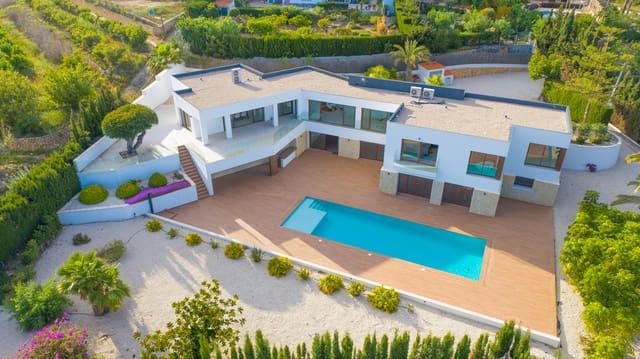 5 bedroom Townhouse for sale in Altea with pool garage - € 2,250,000 (Ref: 9035472)