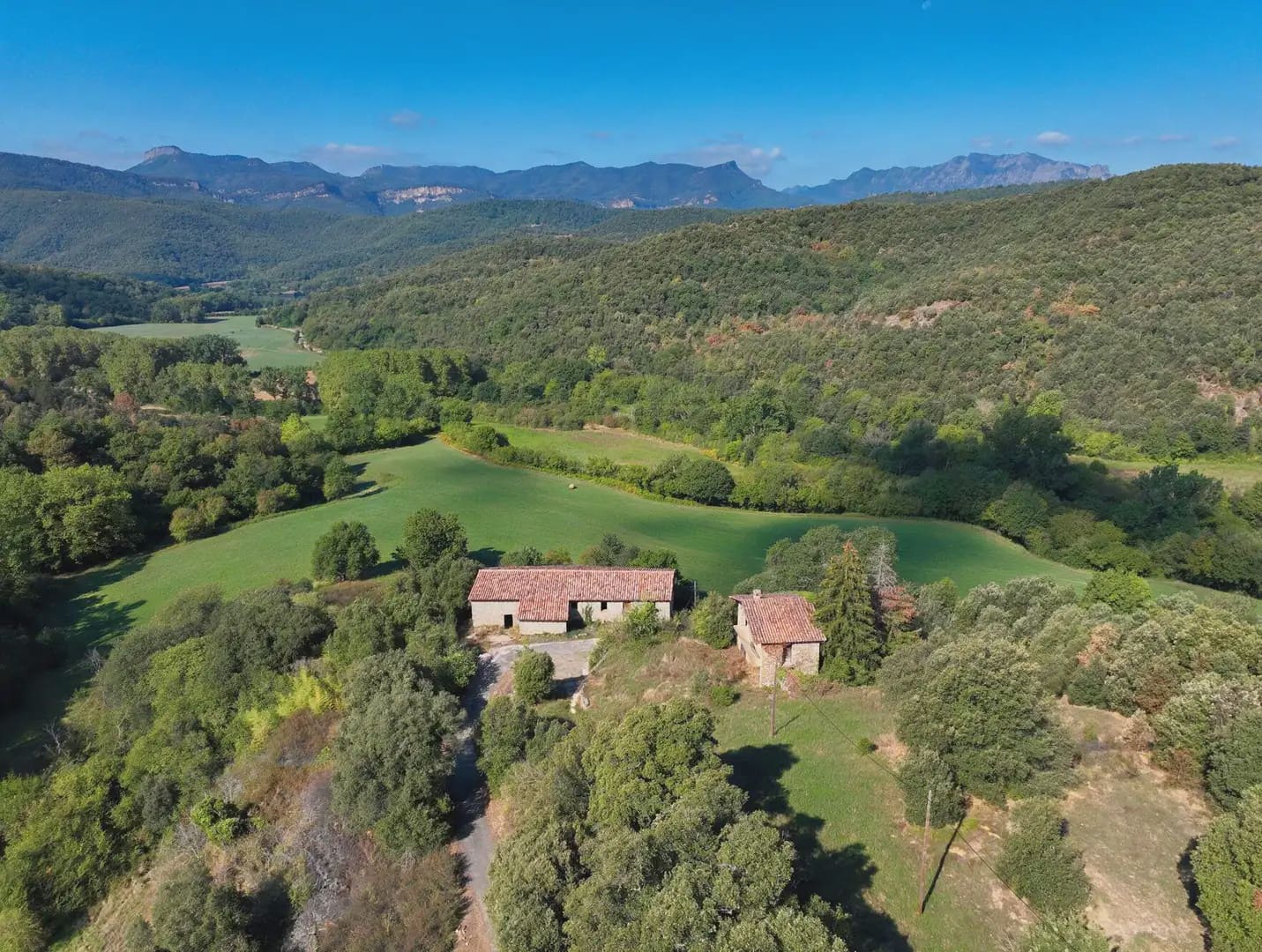 5 bedroom Finca/Country House for sale in Sant Feliu de Pallerols with garage - € 795,000 (Ref: 10076634)
