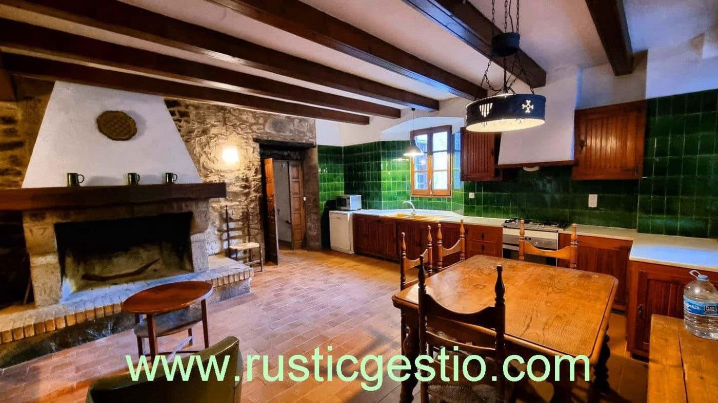 6 chambre Finca/Maison de Campagne à vendre à Sant Feliu Sasserra avec garage - 750 000 € (Ref: 9168641)