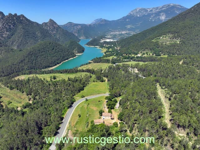 5 bedroom Finca/Country House for sale in Guixers with garage - € 425,000 (Ref: 9168647)