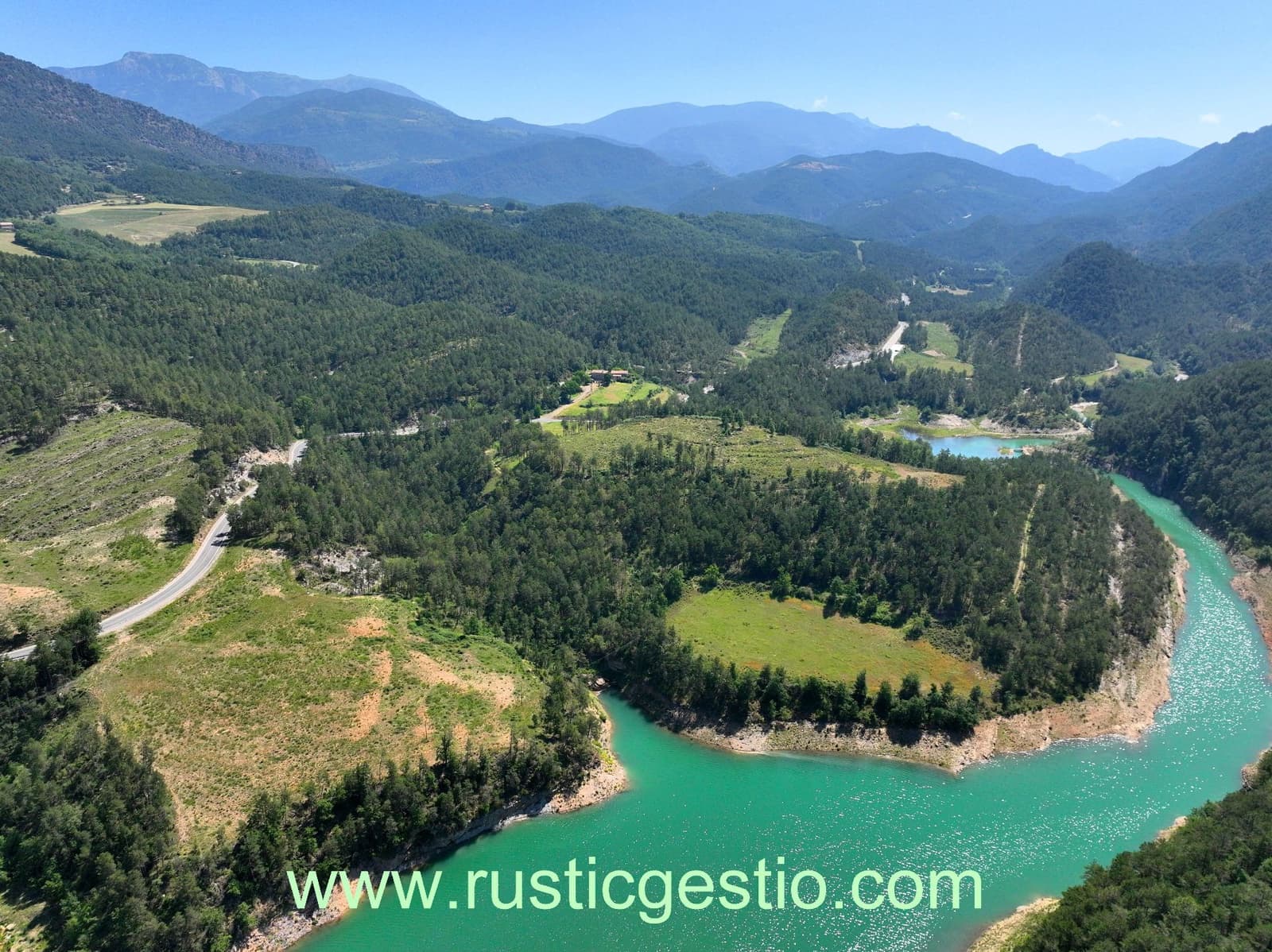 5 soveværelse Finca/Landehus til salg i Guixers med garage - € 425.000 (Ref: 9168647)