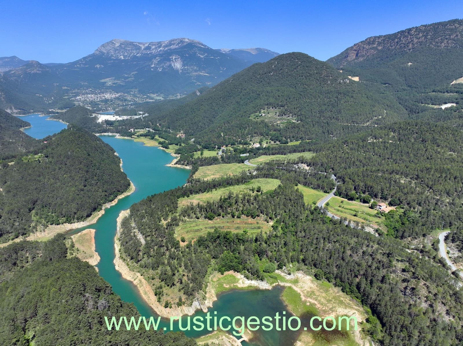 5 soveværelse Finca/Landehus til salg i Guixers med garage - € 425.000 (Ref: 9168647)