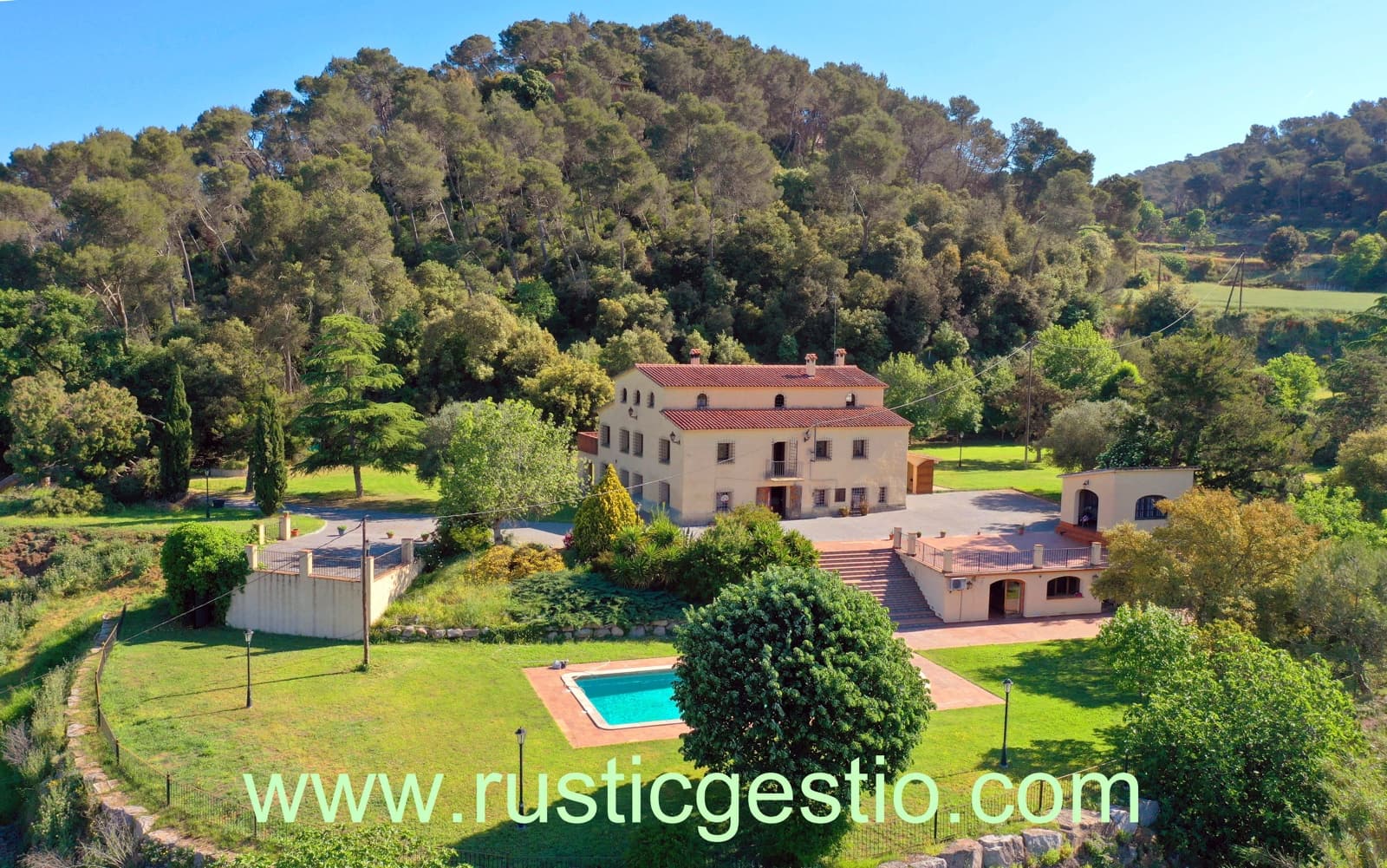6 soveværelse Finca/Landehus til salg i La Roca del Valles med swimmingpool garage - € 795.000 (Ref: 9168649)