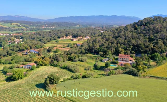 6 soveværelse Finca/Landehus til salg i La Roca del Vallès med swimmingpool garage - € 795.000 (Ref: 9168649)