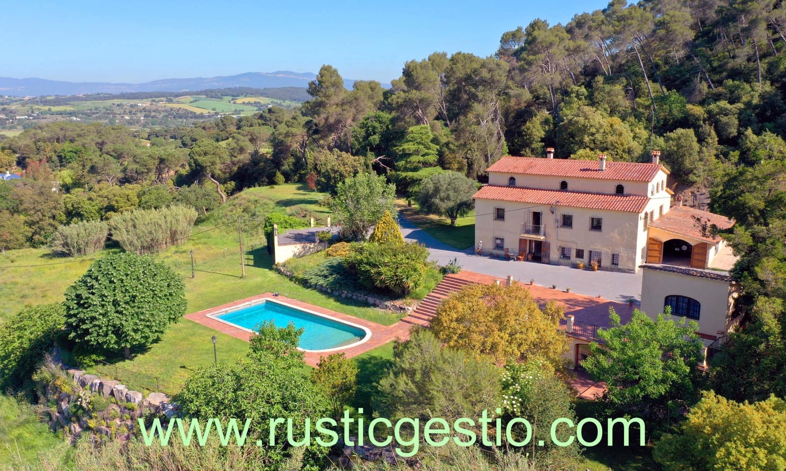 6 soveværelse Finca/Landehus til salg i La Roca del Valles med swimmingpool garage - € 795.000 (Ref: 9168649)