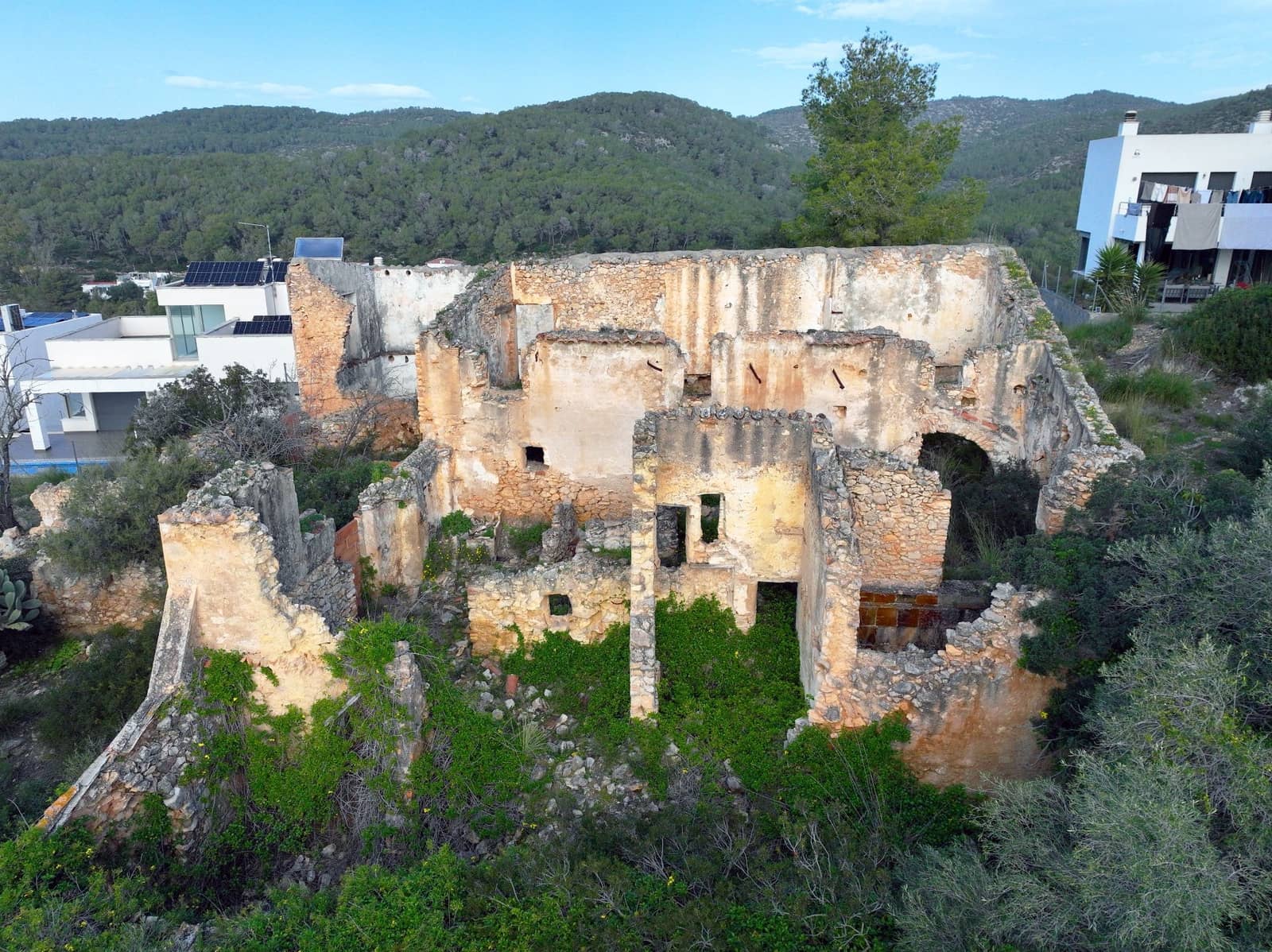 Finca/Landehus til salg i Sant Pere de Ribes - € 699.000 (Ref: 9168651)