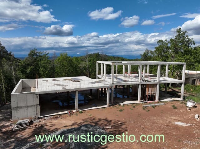 Ruin for sale in Muntanyola - € 350,000 (Ref: 9168652)