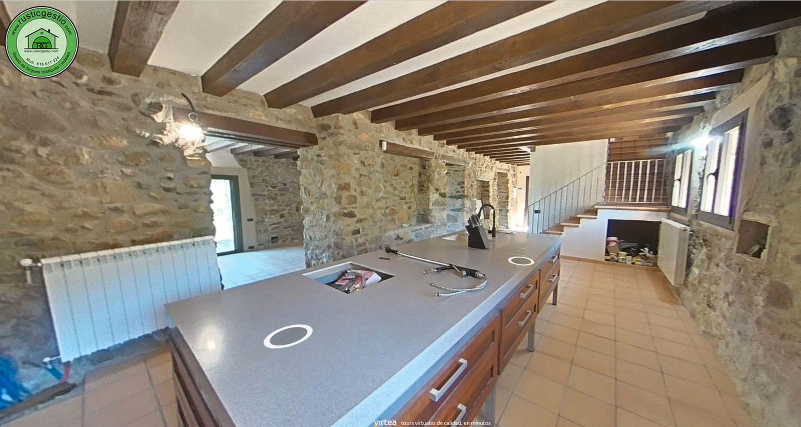 8 soveværelse Finca/Landehus til salg i Angles - € 735.000 (Ref: 9168654)