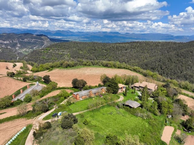 6 soveværelse Finca/Landehus til salg i Sant Bartomeu del Grau - € 790.000 (Ref: 9168656)