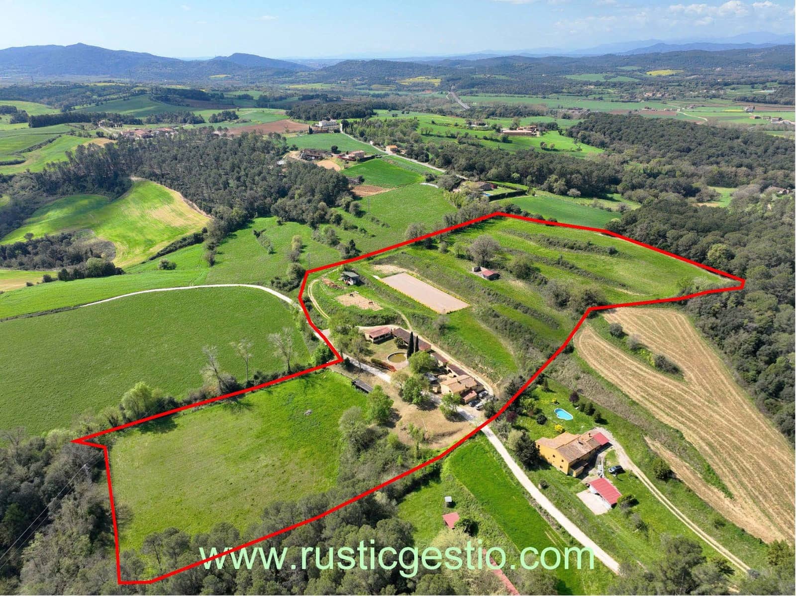 4 soveværelse Finca/Landehus til salg i Vilademuls med swimmingpool - € 499.000 (Ref: 9168659)