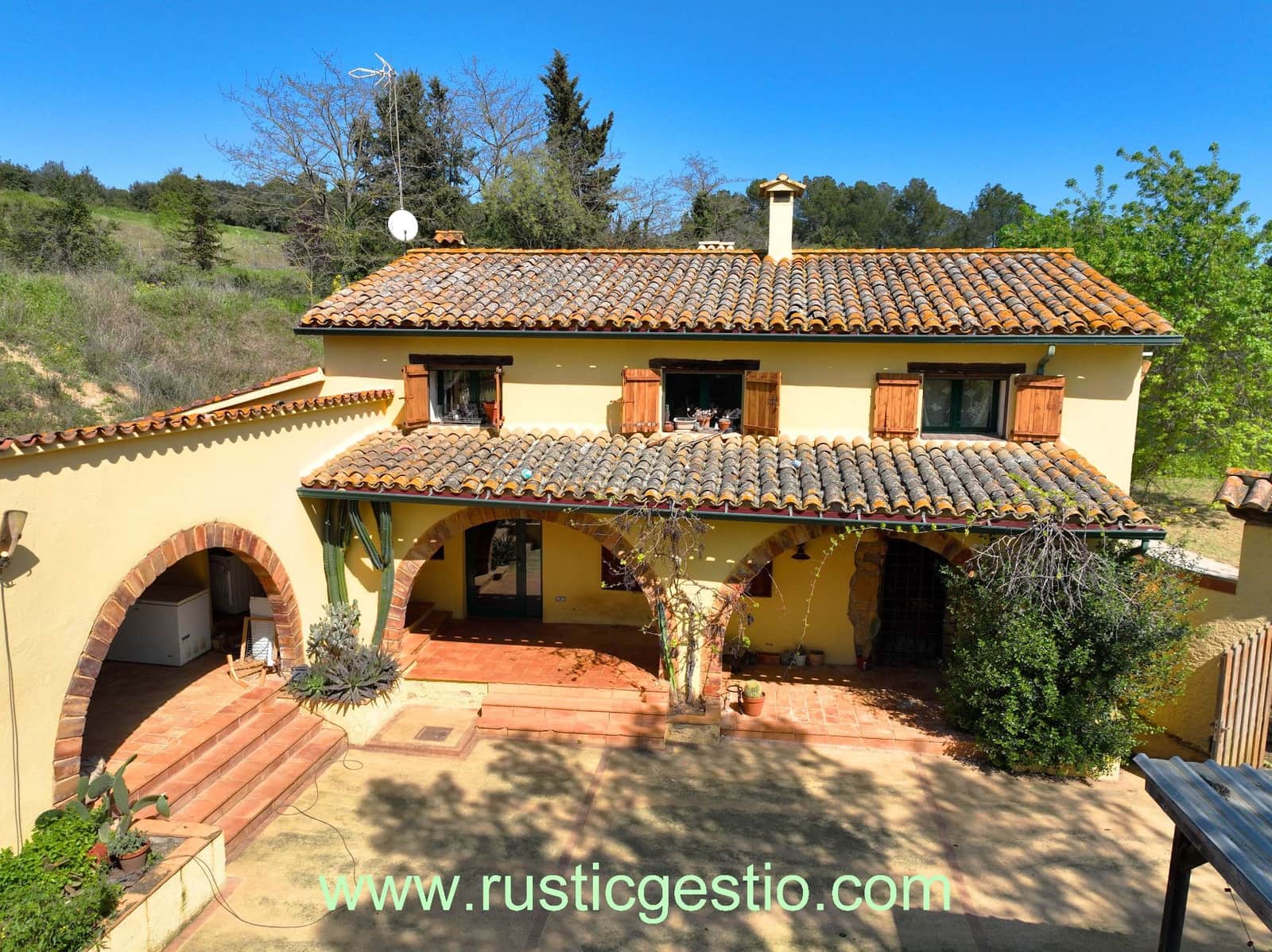 4 soveværelse Finca/Landehus til salg i Vilademuls med swimmingpool - € 499.000 (Ref: 9168659)