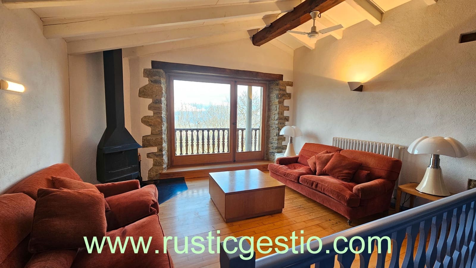 8 soveværelse Finca/Landehus til salg i La Vall d'en Bas med swimmingpool garage - € 1.290.000 (Ref: 9168660)