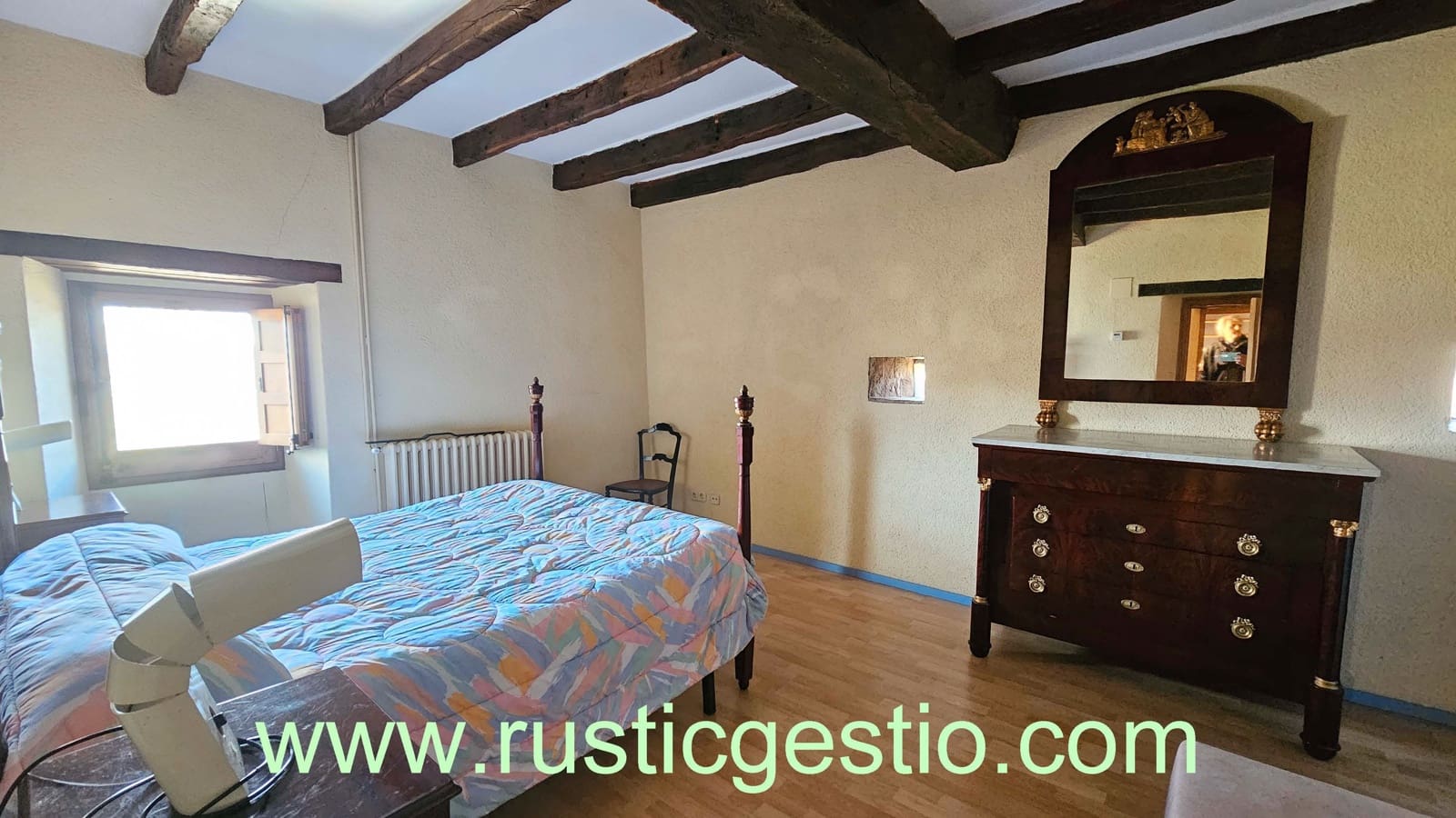 8 soveværelse Finca/Landehus til salg i La Vall d'en Bas med swimmingpool garage - € 1.290.000 (Ref: 9168660)