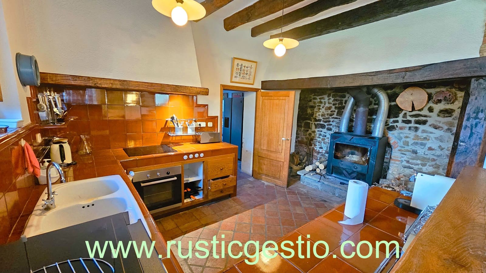 8 soveværelse Finca/Landehus til salg i La Vall d'en Bas med swimmingpool garage - € 1.290.000 (Ref: 9168660)