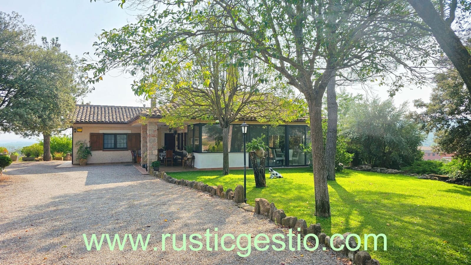 3 sypialnia Finka/Dom wiejski na sprzedaż w Sant Salvador de Guardiola z basenem - 675 000 € (Ref: 9168663)