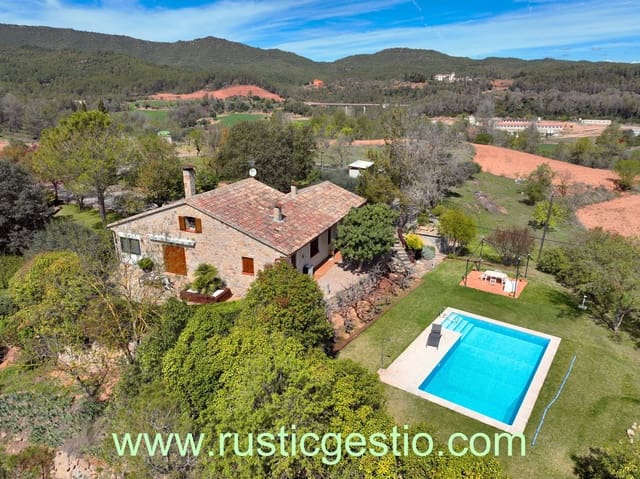 3 slaapkamer Finca/Landhuis te koop in Sant Salvador de Guardiola met zwembad - € 675.000 (Ref: 9168663)
