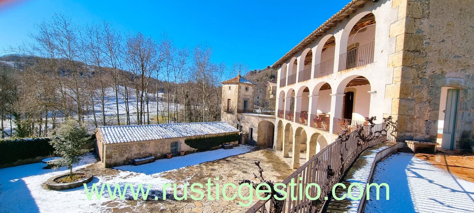 12 chambre Finca/Maison de Campagne à vendre à Vidra - 2 340 000 € (Ref: 9168664)