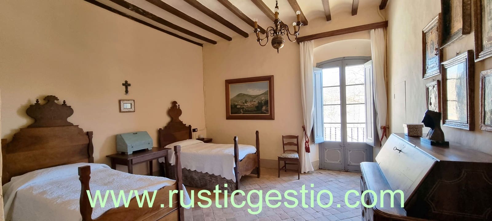 12 chambre Finca/Maison de Campagne à vendre à Vidra - 2 340 000 € (Ref: 9168664)