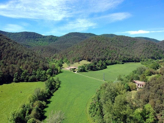 8 soveværelse Finca/Landehus til salg i La Vall de Bianya - € 375.000 (Ref: 9168674)