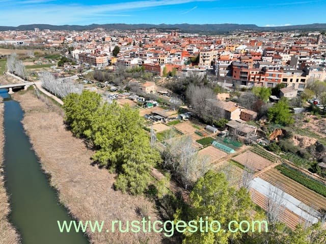 6 slaapkamer Finca/Landhuis te koop in Vilanova del Camí met garage - € 200.000 (Ref: 9168679)