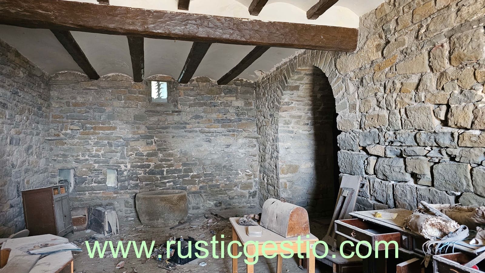 25 soveværelse Finca/Landehus til salg i Les Llosses - € 1.500.000 (Ref: 9168680)