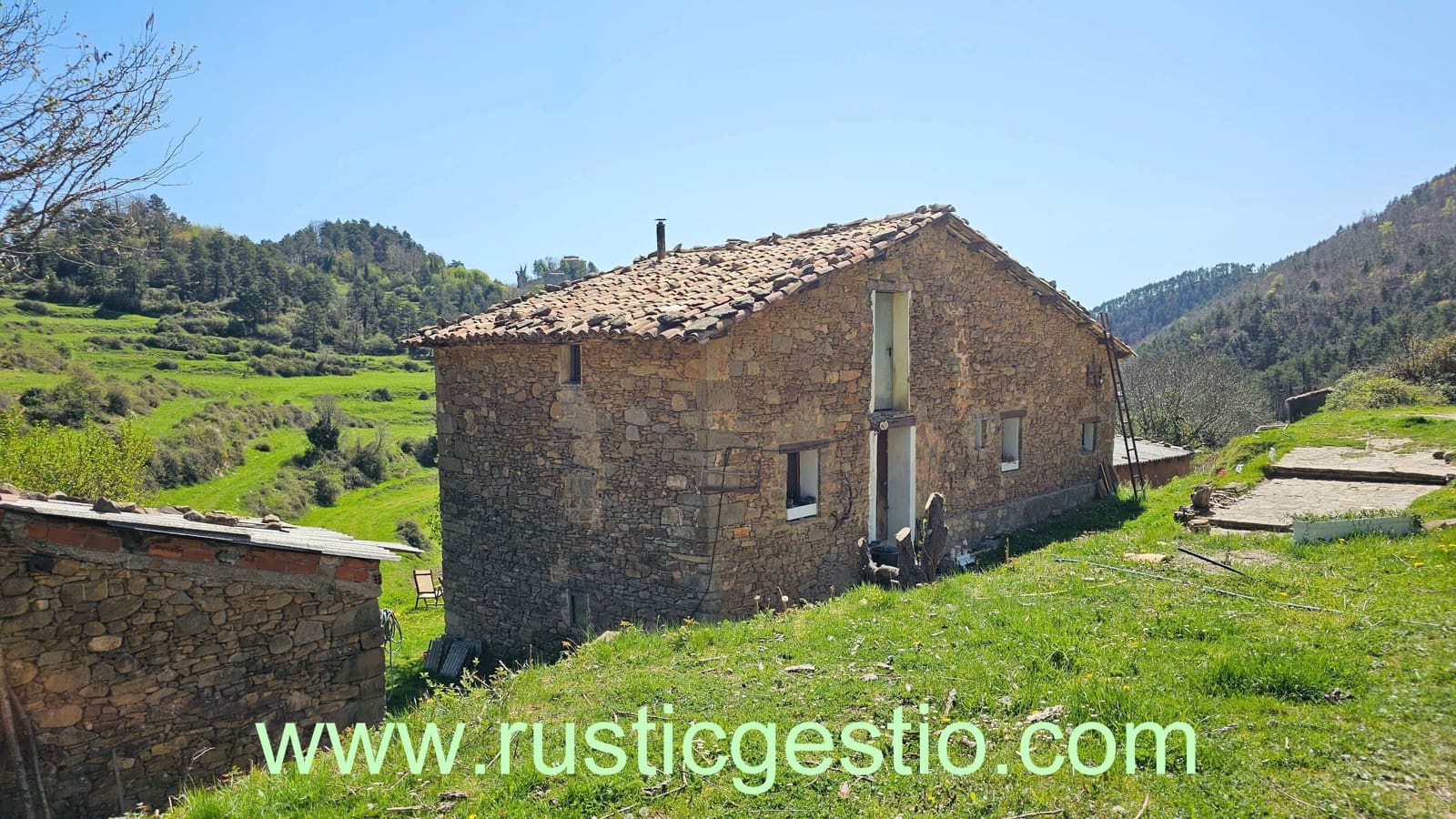 25 soveværelse Finca/Landehus til salg i Les Llosses - € 1.500.000 (Ref: 9168680)