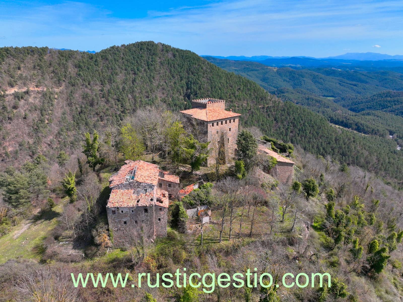 25 soveværelse Finca/Landehus til salg i Les Llosses - € 1.500.000 (Ref: 9168680)