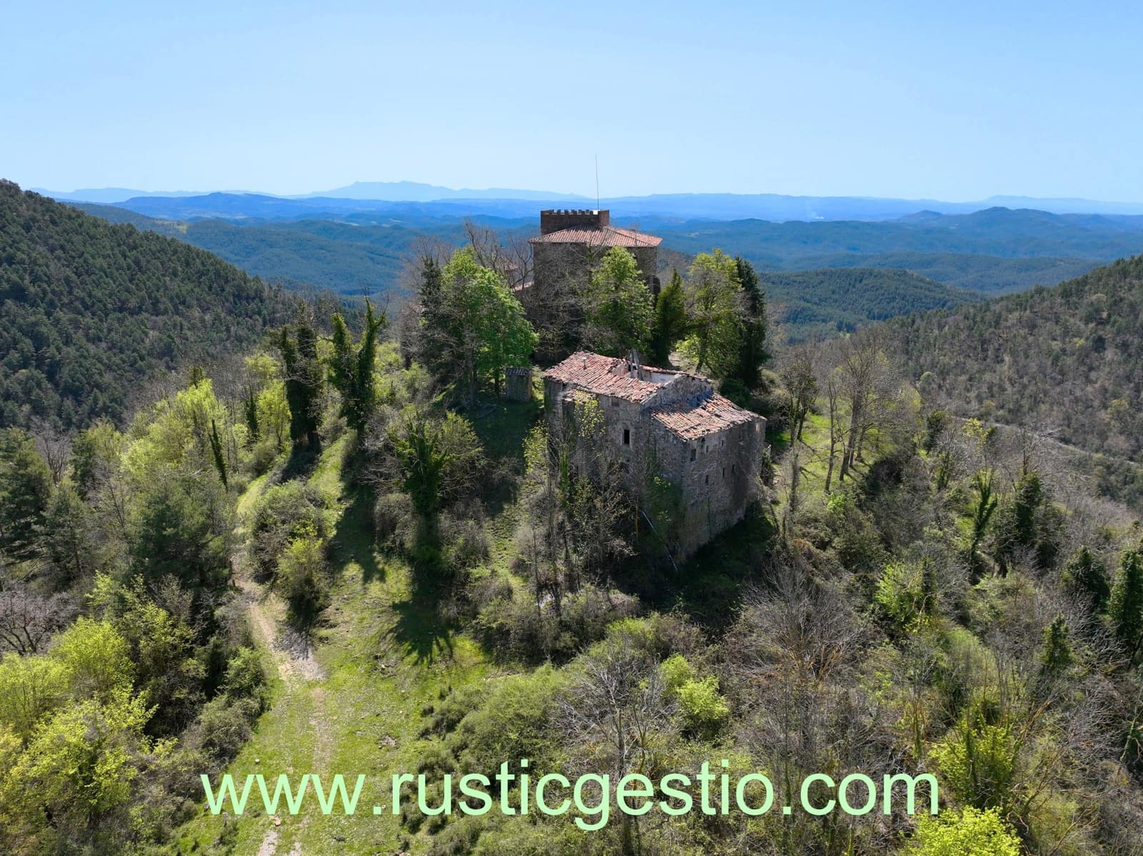 25 soveværelse Finca/Landehus til salg i Les Llosses - € 1.500.000 (Ref: 9168680)