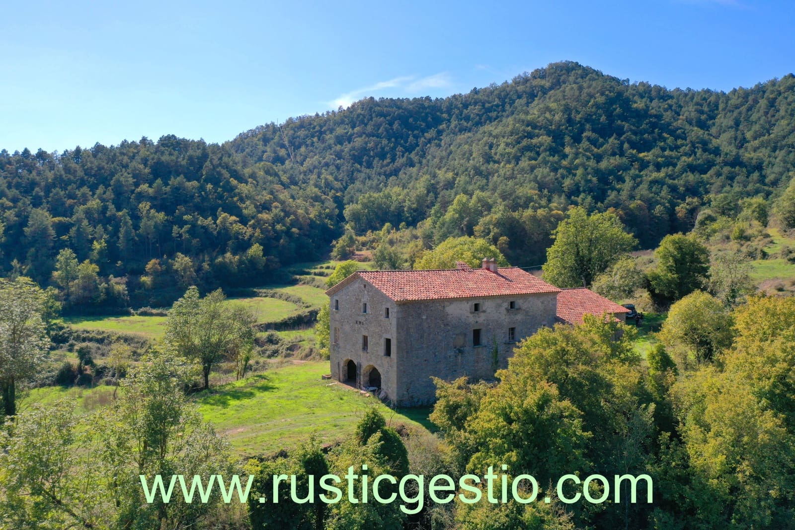 8 soveværelse Finca/Landehus til salg i Les Llosses - € 750.000 (Ref: 9168682)