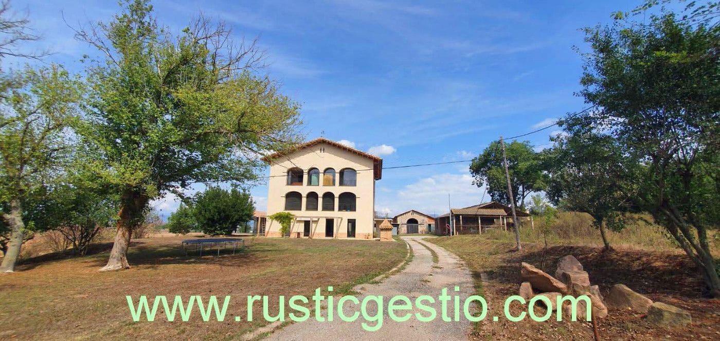 9 soveværelse Finca/Landehus til salg i Vic med garage - € 1.450.000 (Ref: 9168684)