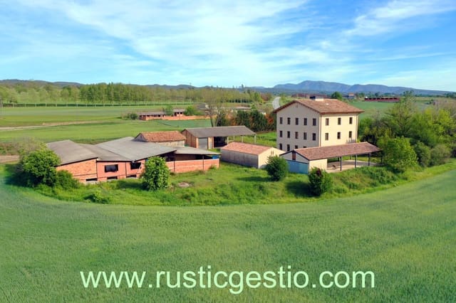 9 chambre Finca/Maison de Campagne à vendre à Vic avec garage - 1 450 000 € (Ref: 9168684)