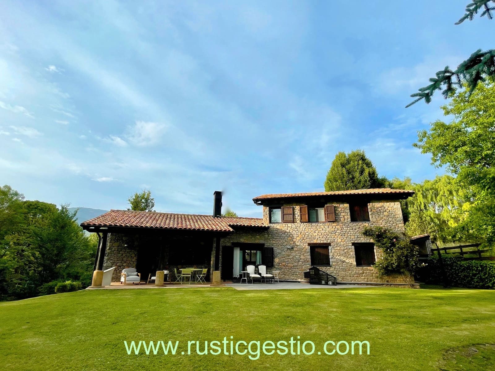 4 sypialnia Finka/Dom wiejski na sprzedaż w Miasto Lleida z garażem - 1 350 000 € (Ref: 9168685)