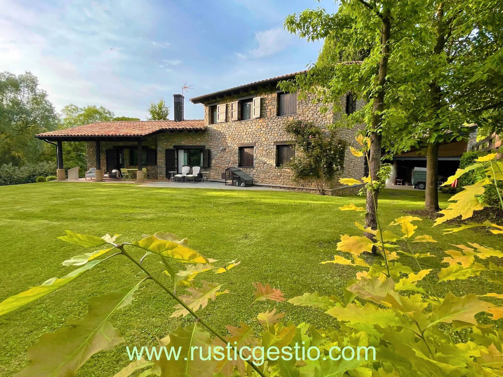 4 sypialnia Finka/Dom wiejski na sprzedaż w Miasto Lleida z garażem - 1 350 000 € (Ref: 9168685)