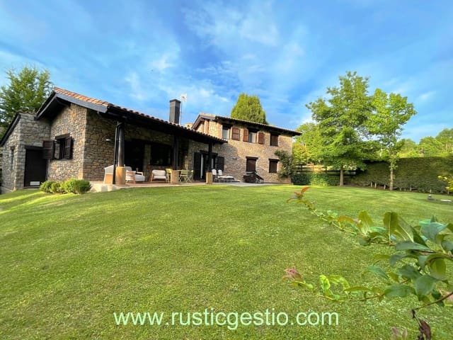 4 bedroom Finca/Country House for sale in Lleida city with garage - € 1,350,000 (Ref: 9168685)