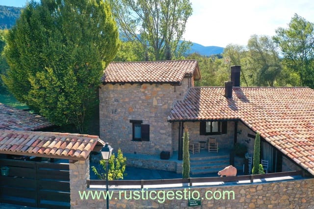 4 bedroom Finca/Country House for sale in Lleida city with garage - € 1,350,000 (Ref: 9168685)