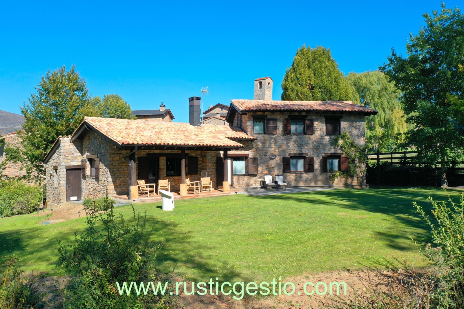 4 sypialnia Finka/Dom wiejski na sprzedaż w Miasto Lleida z garażem - 1 350 000 € (Ref: 9168685)