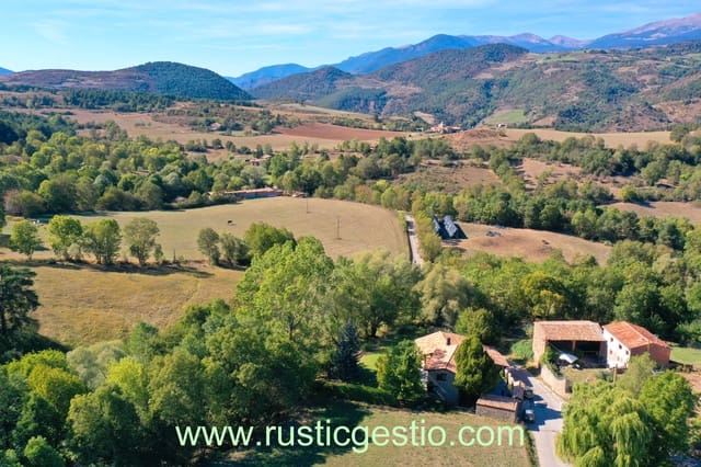 4 bedroom Finca/Country House for sale in Lleida city with garage - € 1,350,000 (Ref: 9168685)