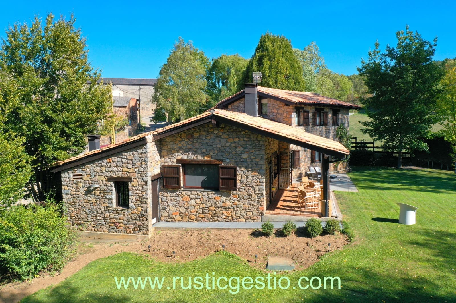 4 sypialnia Finka/Dom wiejski na sprzedaż w Miasto Lleida z garażem - 1 350 000 € (Ref: 9168685)