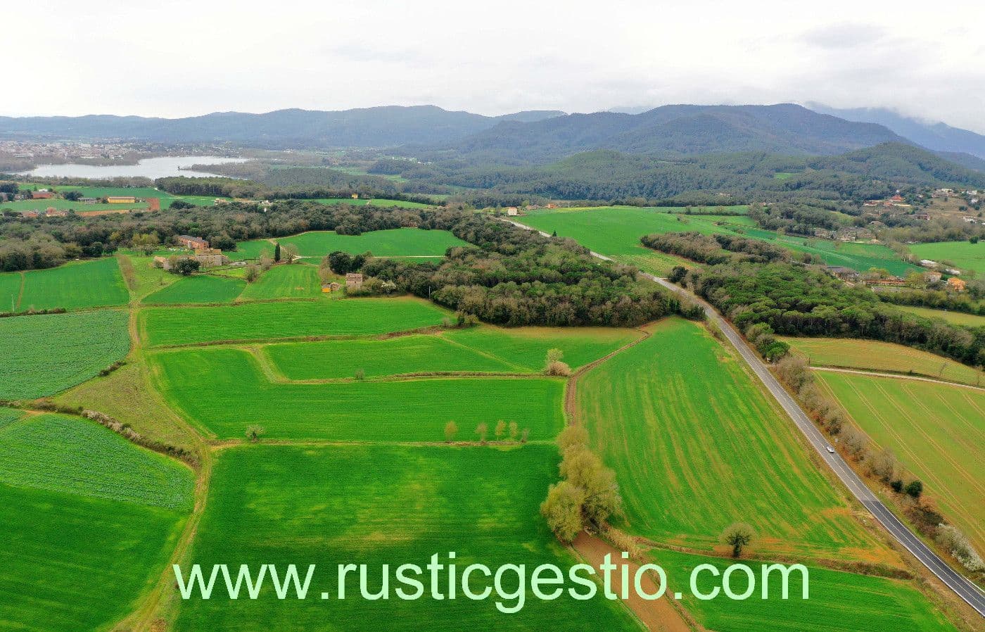 8 soveværelse Finca/Landehus til salg i Porqueres med garage - € 600.000 (Ref: 9168686)