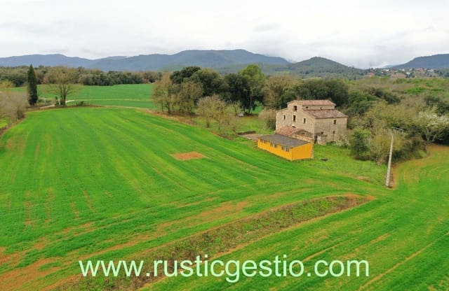 8 slaapkamer Finca/Landhuis te koop in Porqueres met garage - € 600.000 (Ref: 9168686)