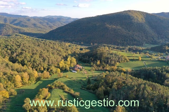 4 camera da letto Finca/Casa di Campagna in vendita in Ripoll con garage - 495.000 € (Rif: 9168687)